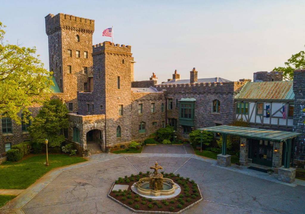 Castle Hotel & Spa - Luxury Hotel near NYC